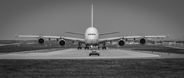 Airplanes-Prague- E1A9327-2